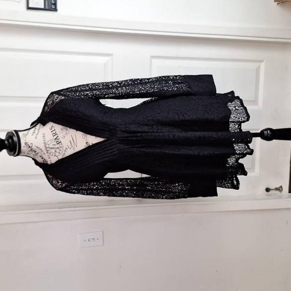Free People Dresses & Skirts - Free People Sz 4 Long Sleeve Lace Dress